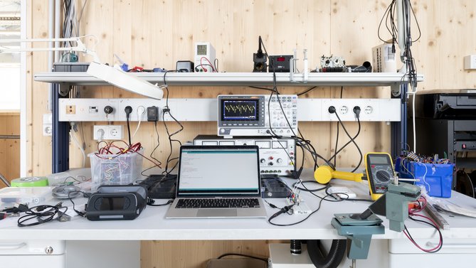 Electronic Experiments